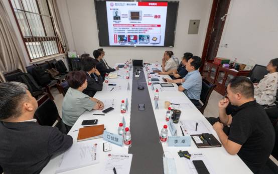 普源精電科技股份董事長(zhǎng)一行訪(fǎng)問(wèn)通院，共商教育科技領(lǐng)域技術(shù)開(kāi)發(fā)新篇章